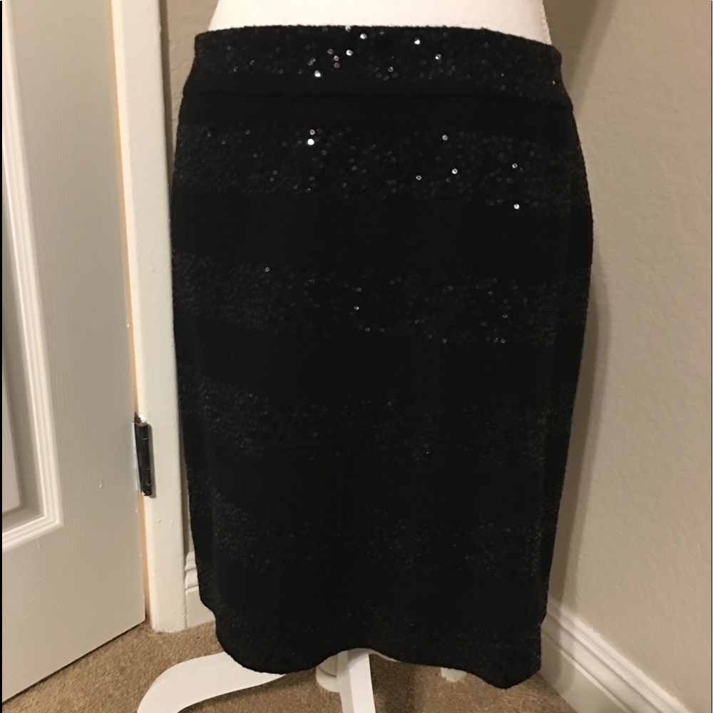 NWT The Loft sequined pencil skirt